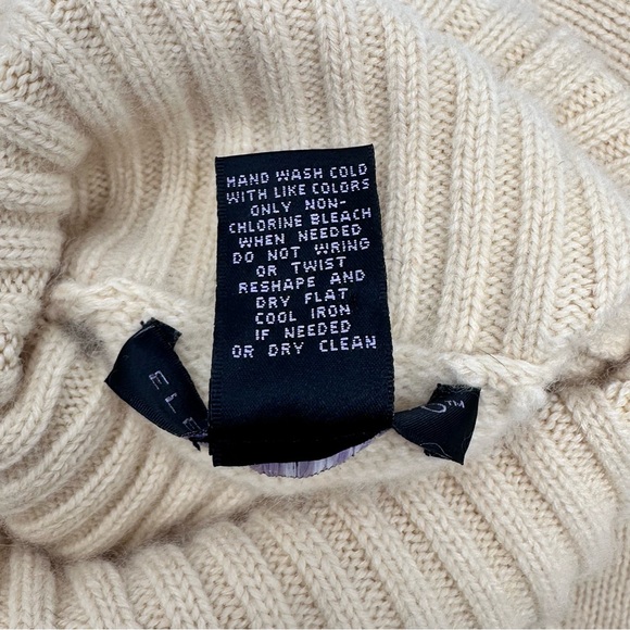 Vintage Cashmere Turtleneck Sweater Fits size Small Cream Y2K Classic - Picture 6 of 14